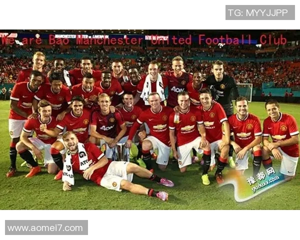 欧冠经典对决利物浦与曼联战成平局神扑瞬间引发全场欢呼 欧冠经典对决利物浦与曼联战成平局神扑瞬间引发全场欢呼