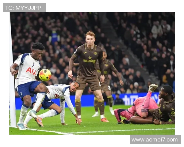 中超热刺遭那不勒斯3球横扫帽子戏法引发争议判罚热议