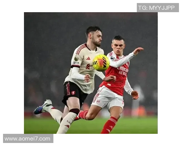 意甲激战国米大胜阿森纳五比一绝杀瞬间点燃全场气氛与转会传闻 意甲激战国米大胜阿森纳五比一绝杀瞬间点燃全场气氛与转会传闻