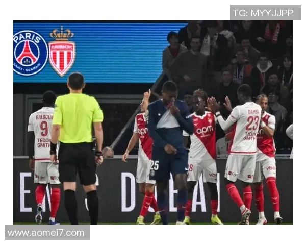 意甲激战巴黎圣日耳曼逆转皇马红牌争议引发全场热议