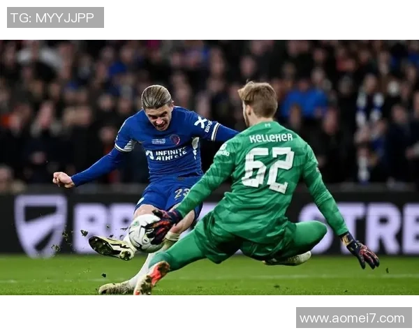 足总杯精彩对决利物浦大胜波尔图绝杀瞬间引发全场狂欢与转会传闻